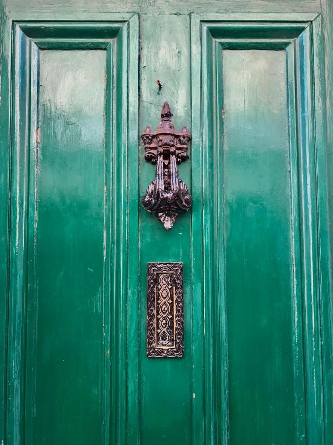 The Victorian House Bed & Breakfast Брайдпорт Екстериор снимка