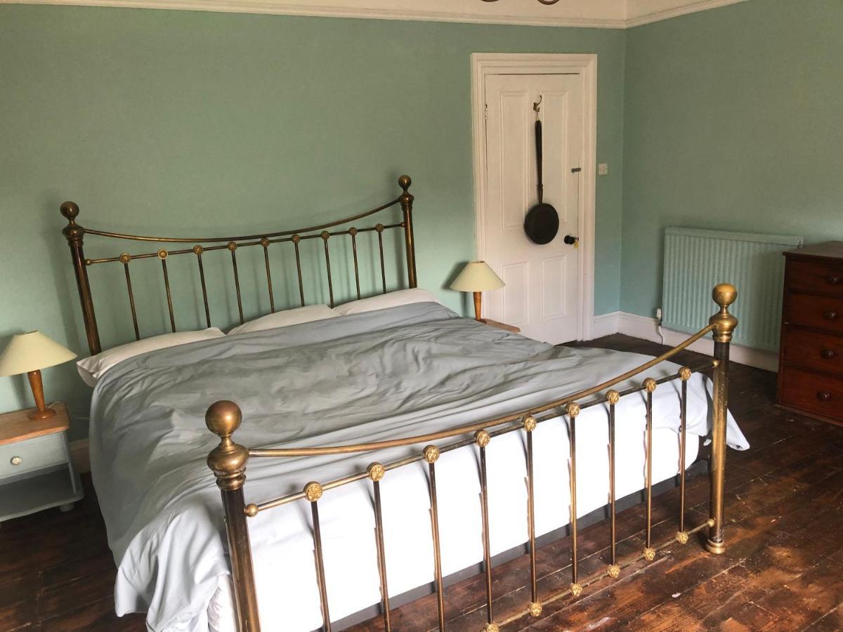 The Victorian House Bed & Breakfast Брайдпорт Екстериор снимка