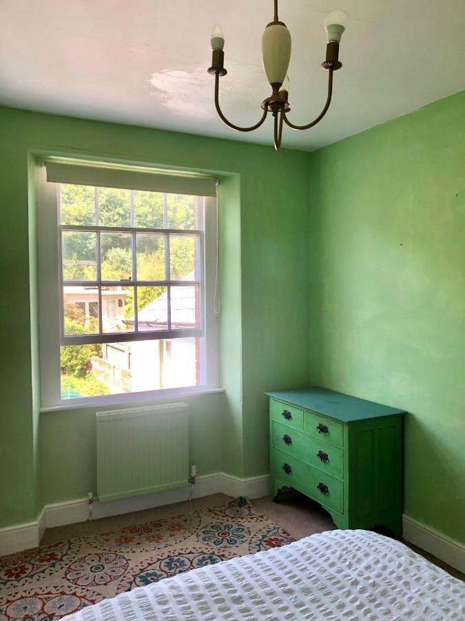 The Victorian House Bed & Breakfast Брайдпорт Екстериор снимка